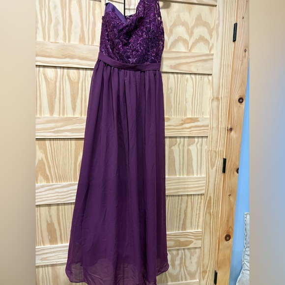 NWT Women’s plum formal one shoulder dress - Picture 8 of 9